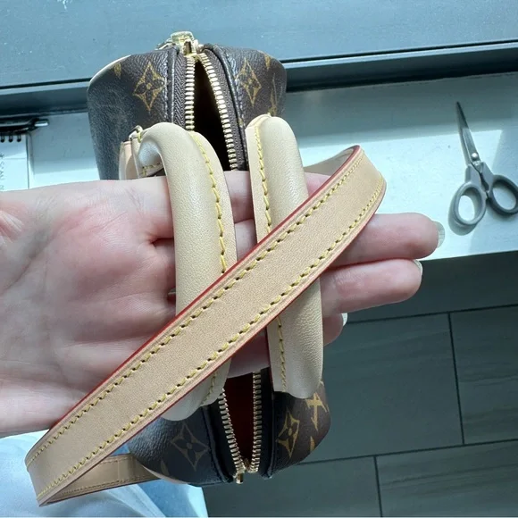 Louis Vuitton Speedy 20 with Vachetta strap - Picture 2 of 10
